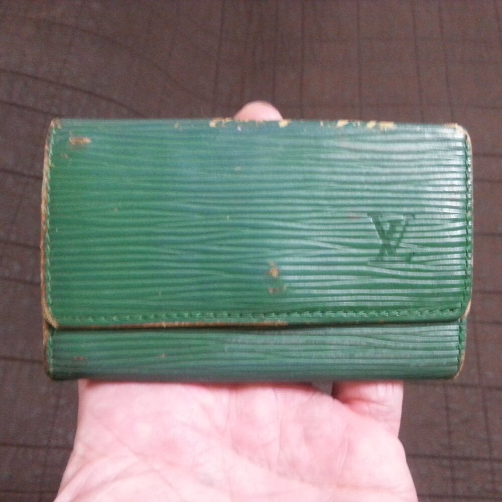 Vintage LV Louis Vuitton Epi Leather Green Key Holder Case Unisex Men's women's